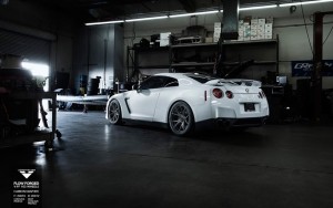 vorsteiner-nissan_01