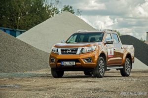 navara2016_03